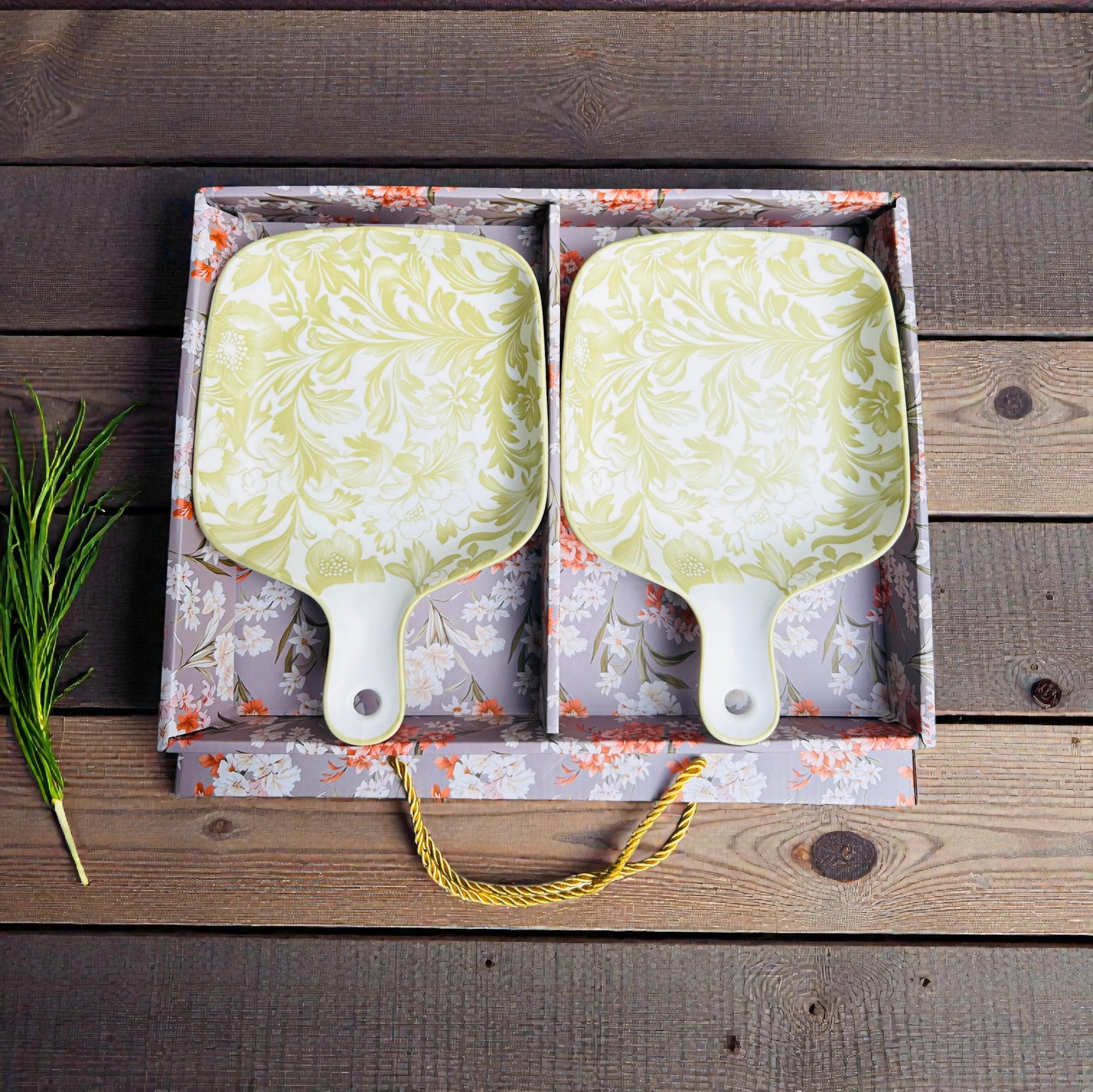 Vintage Meadow Porcelain Handled Platter Set (Set of 2)