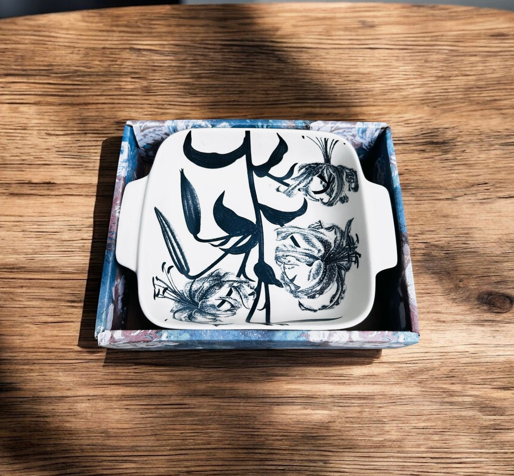Black Lily Porcelain Serving & Baking Dish with Handles – Floral Ceramic Oven Dish (Multipurpose big size)