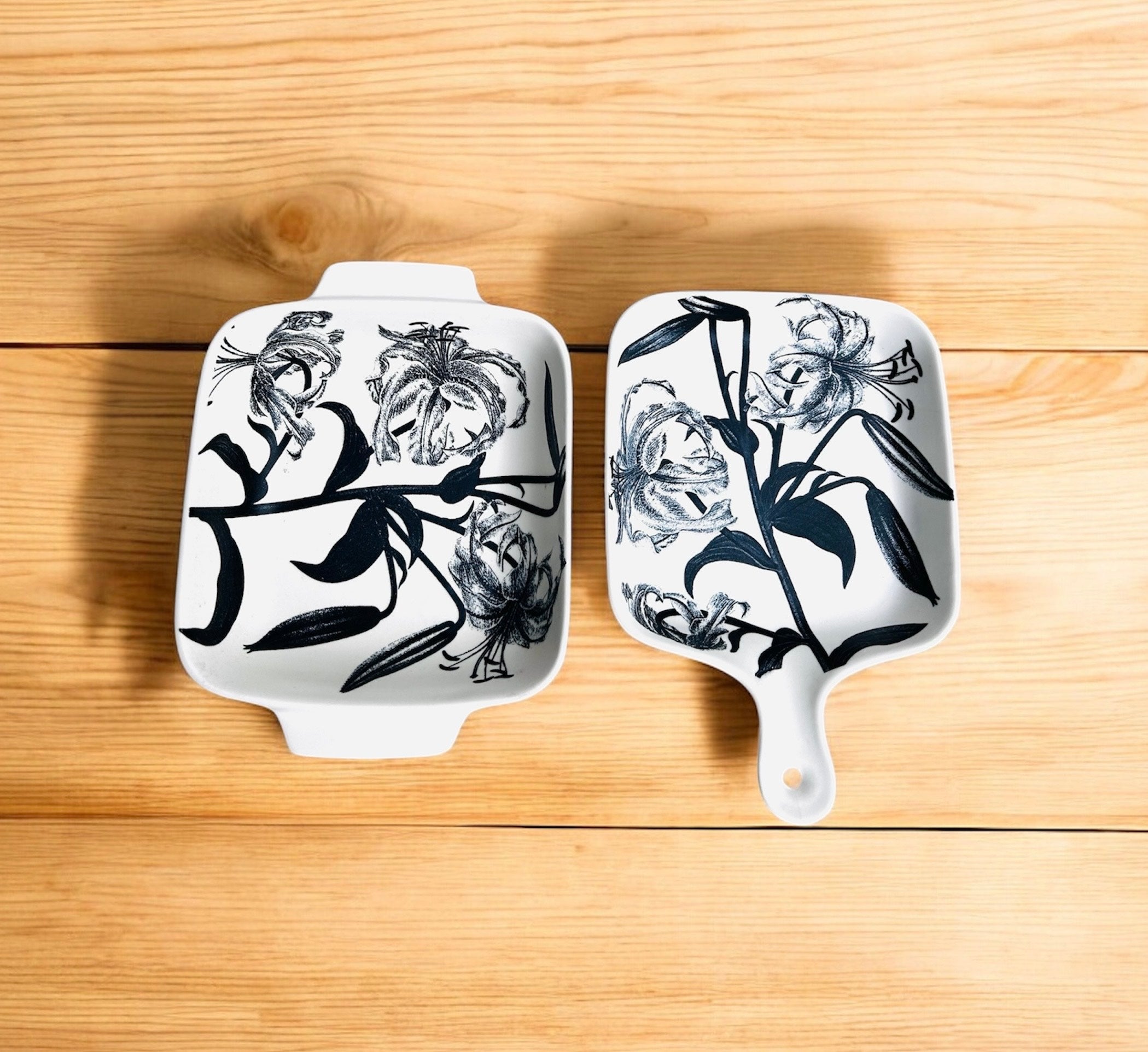 Black Lily Porcelain Serving Platter Set of 2 – Floral Ceramic Snack & Serving Dishes