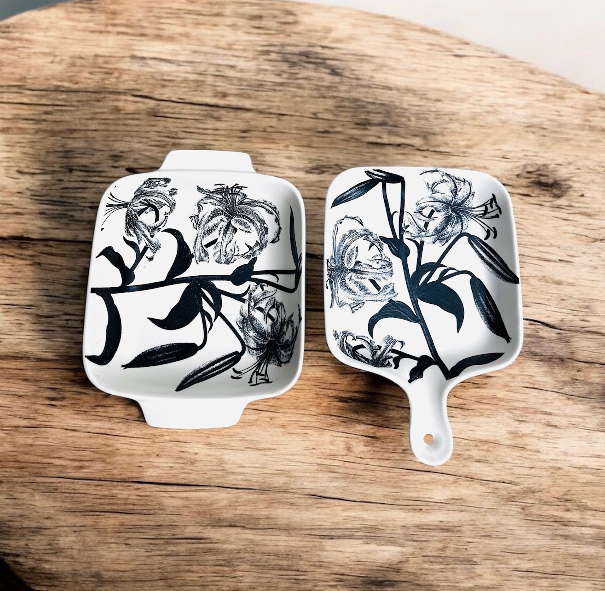 Black Lily Porcelain Serving Platter Set of 2 – Floral Ceramic Snack & Serving Dishes